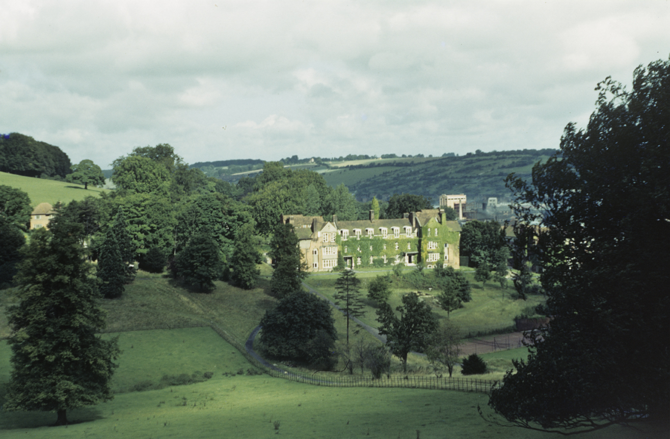 8th Air Force accomodation at Daws Hill House. Image via JR Johnson. Written on slide casing: 'Daws Hill House.'