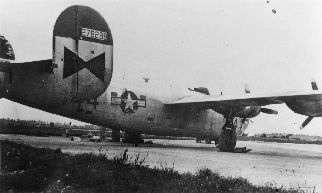 A B-24 Liberator (serial number 42-78289) nicknamed "Flak Strainer" of the 484th Bomb Group, 15th Air Force. Image via P Gandillet. Handwritten caption on reverse: '42078289 B024L 824 BS- 84 BG 15th AF "Flak Strainer" Dijon-Longvic Oct 1944.'