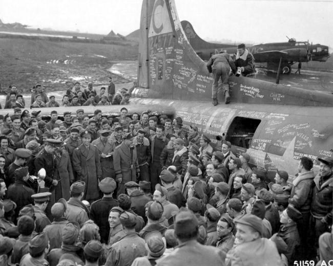 1st Bomb Division | American Air Museum